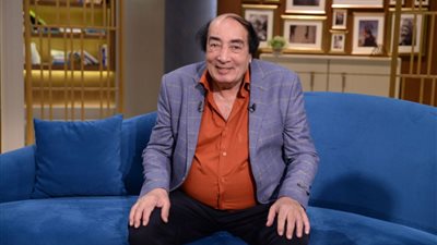 كان فاكره برد.. تفاصيل الحالة الصحية للفنان عبدالله مشرف بعد إصابته بجلطة في الذراع