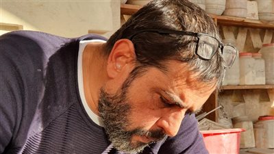 له معرض في الزمالك.. أهم المعلومات عن الفنان التشكيلي ضياء الدين داود