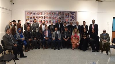 افتتاح معرض السوشيال ميديا في اليوبيل الفضي لكلية الفنون بالأقصر | صور وفيديو