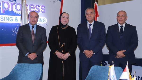 وزيرا التموين والصناعة