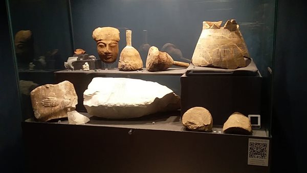 كنوز الوزير أمنحتب