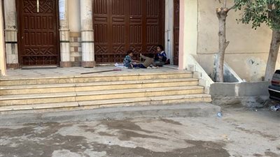  بينهم طفلة حديثة الولادة.. التضامن تنقذ أسرة بلا مأوى في القاهرة | صور 