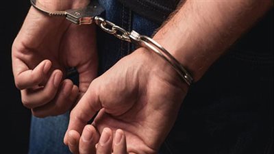 ضبط شخص لحيازته أسلحة نارية دون ترخيص في البحر الأحمر