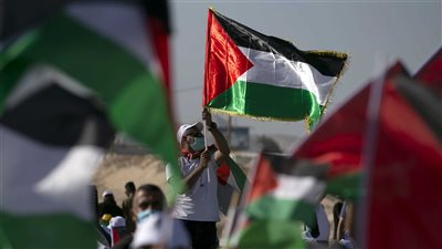 الخارجية الفلسطينية ترحب بتقرير هيومن رايتس بشأن الاحتلال.. وتؤكد: إسرائيل تسعى لإخفاء جرائمها