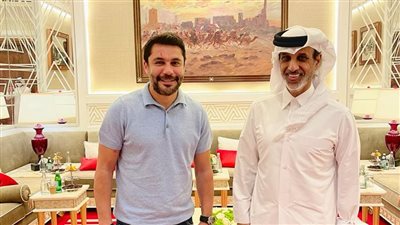 على هامش كأس العرب.. أحمد حسن يلتقي رئيس الاتحاد القطري لكرة القدم