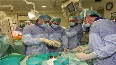 أستاذ جهاز هضمي: طب عين شمس تستعد لإجراء أول عملية لزراعة الرئة في مصر