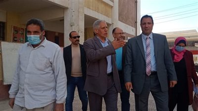 مدير إدارة بنها بالقليوبية يحذر من التهاون في تطبيق الإجراءات الوقائية والاحترازية