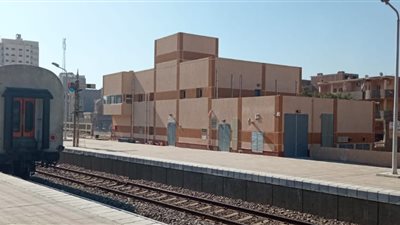 وزير النقل يعلن دخول برجي طما الرئيسي ومشطا الثانوي الخدمة