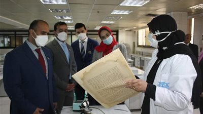 وفد من الأرشيف الإماراتي يزور دار الكتب والوثائق القومية | صور