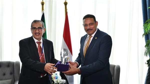  الوزير حسن عبد الشافي