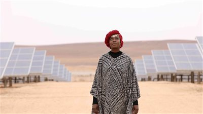 الشاعرة السودانية إيمي محمود تأسر قلوب زوار إكسبو بقصائدها