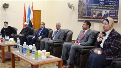 رئيس جامعة بورسعيد يفتتح ندوة التعليم الجيد حق من حقوق الإنسان لمواجهة الفكر المتطرف | صور