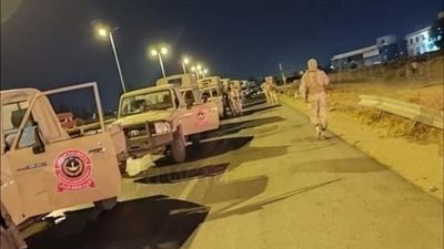 إعلام ليبي: مجموعة مسلحة تسيطر على مقر مجلس الوزراء في طرابلس | فيديو