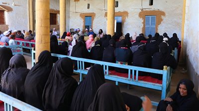 مركز الأزهر للفتوى وأهالي أسوان يتلاقون على حب النبي في مواجهة العنف الأسري 