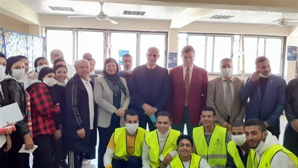 قوافل طبية بجامعة