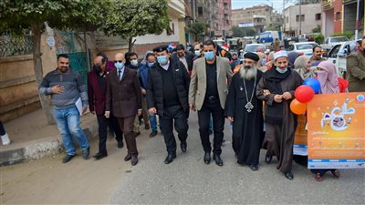 وكيل صحة الشرقية يقود مسيرة دعائية لحملة التطعيم ضد شلل الأطفال بالقنايات