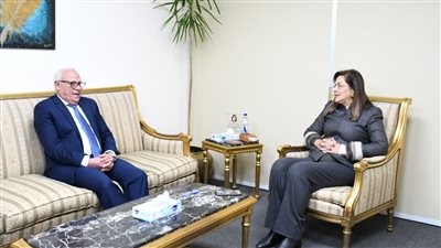 وزيرة التخطيط تبحث مع محافظ بورسعيد توطين أهداف التنمية المستدامة