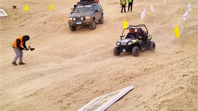 انطلاق فعاليات بطولة رالي الجونة للسيارات 2021 بالغردقة | صور