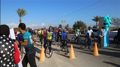كفر الشيخ تنظم ماراثون للدراجات بمشاركة 150 متسابقا من كافة الأعمار السنية | صور