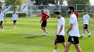 بمشاركة جميع اللاعبين.. منتخب مصر يخوض مرانه الأخير قبل مواجهة قطر| فيديو