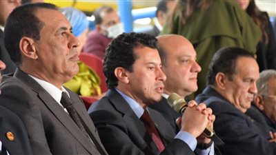 وزير الرياضة يفتتح بطولة الفراعنة الدولية للجمباز الفني | صور