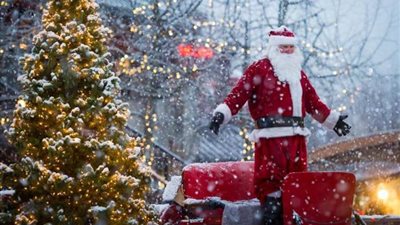 الجالية المصرية بفرنسا تحتفل اليوم بعيد الميلاد المجيد بإحدى الكنائس المصرية في باريس