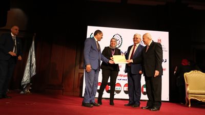 1000 اختبار مجاني من الشبكة الأهلية للمؤسسات المشاركة بالملتقى الطلابي الإبداعي