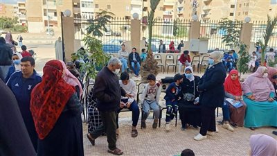 شباب الخير.. 800 مستفيدًا في قافلة طبية بالمجان بالعاشر من رمضان