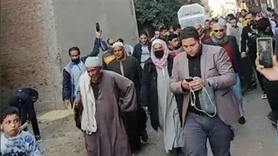 بث مباشر| وسط انهيار أهله.. تشييع جثمان الفنان محب كاسر إلى مثواه الأخير بـ الغربية