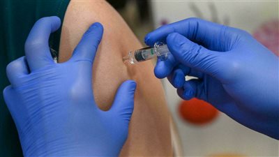 إسبانيا: تقليص الفترة الفاصلة بين اللقاح والجرعة المعززة إلى 5 أشهر بدلا من 6 