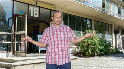 في اليوم العالمي للغة العربية.. مصري بألمانيا: رفيقتي في الغربة وعلمتها للألمان