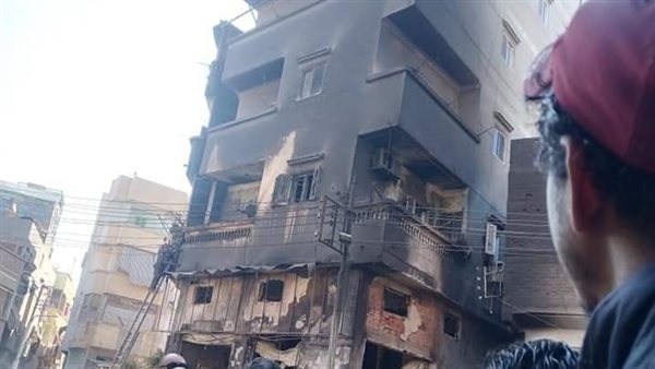 جانب من الحريق