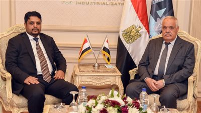رئيس العربية للتصنيع يبحث مع وزير الكهرباء اليمني خطط إعادة إعمار وتنمية اليمن │ صور