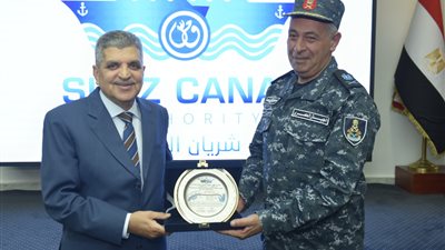 قناة السويس تسجل أعلى إيراد شهري في تاريخها بقيمة 571.3 مليون دولار