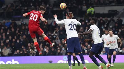 بمشاركة صلاح.. التعادل الإيجابي يحسم الشوط الأول من مباراة ليفربول وتوتنهام