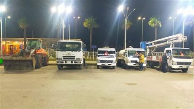 اصطفاف المعدات تحسبًا لسقوط أمطار غزيرة بمحافظة دمياط | صور