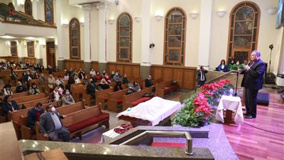 رئيس الإنجيلية يشارك في رسامة شيخين جديدين لكنيسة مصر الجديدة