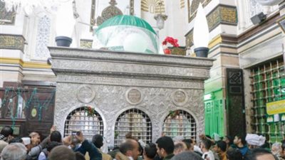 نقيب الأشراف: أضرحة آل البيت سيكون لها شأن مختلف بعد قرار الرئيس بالتطوير