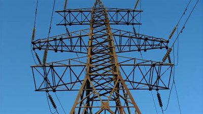 20 برجا و8 محولات.. تفاصيل ضبط مصنع مهمات كهربائية بالمنيا