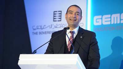 رئيس الصندوق السيادي: مدرستا القرية الكونية ستقدمان خدمات تعليمية بأسعار معتدلة للمصريين