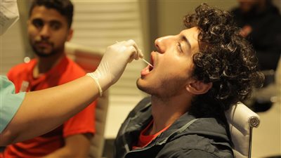 الأهلي يخضع لاختبار كورونا قبل مواجهة الرجاء بالسوبر الإفريقي