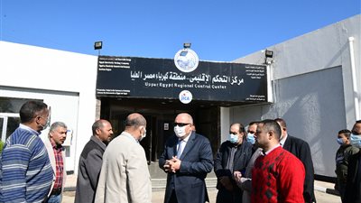 تمهيدا لافتتاحه.. محافظ قنا يتفقد أعمال التطوير بمركز تحكم الكهرباء الإقليمي