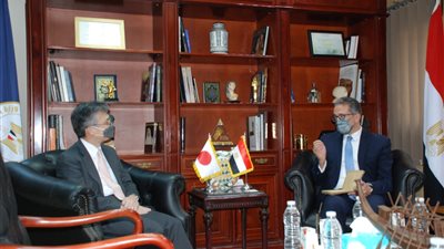 وزير السياحة يلتقي سفير دولة اليابان بالقاهرة لبحث سبل التعاون بين البلدين 