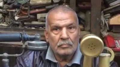 صاحب أقدم محل لتصليح التليفونات بالعتبة: معايا إصدارات نادرة من سنة 1895 | بث مباشر