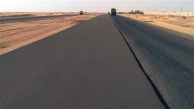 محافظ أسوان: ازدواج ورفع كفاءة الطريق الصحراوي الغربى بتكلفة 678 مليون جنيه 