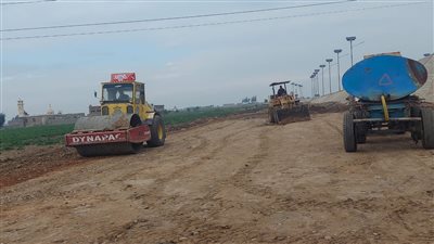 الانتهاء من 70 % من الطريق الرابط بين مستشفى ومحور 30 يونيو ببورسعيد 