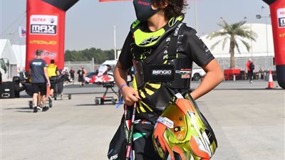 وزيرة الهجرة تهنئ الطفل زين لفوزه بالمركز العاشر في نهائيات بطولة العالم في سباق سيارات الكارتنج