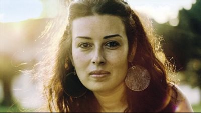 أزمة فيلم سعاد.. المخرجة تتضامن مع المؤلف بعد رفع عرضه من دور السينما المصرية