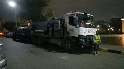 محافظ القاهرة يوجه بالتعامل الفوري مع شكاوي المواطنين بشأن تجمعات مياه الأمطار