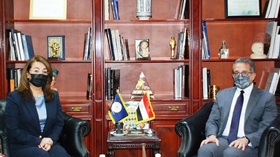 وزير السياحة يستقبل المدير التنفيذي لمكتب الأمم المتحدة المعني بالمخدرات والجريمة 